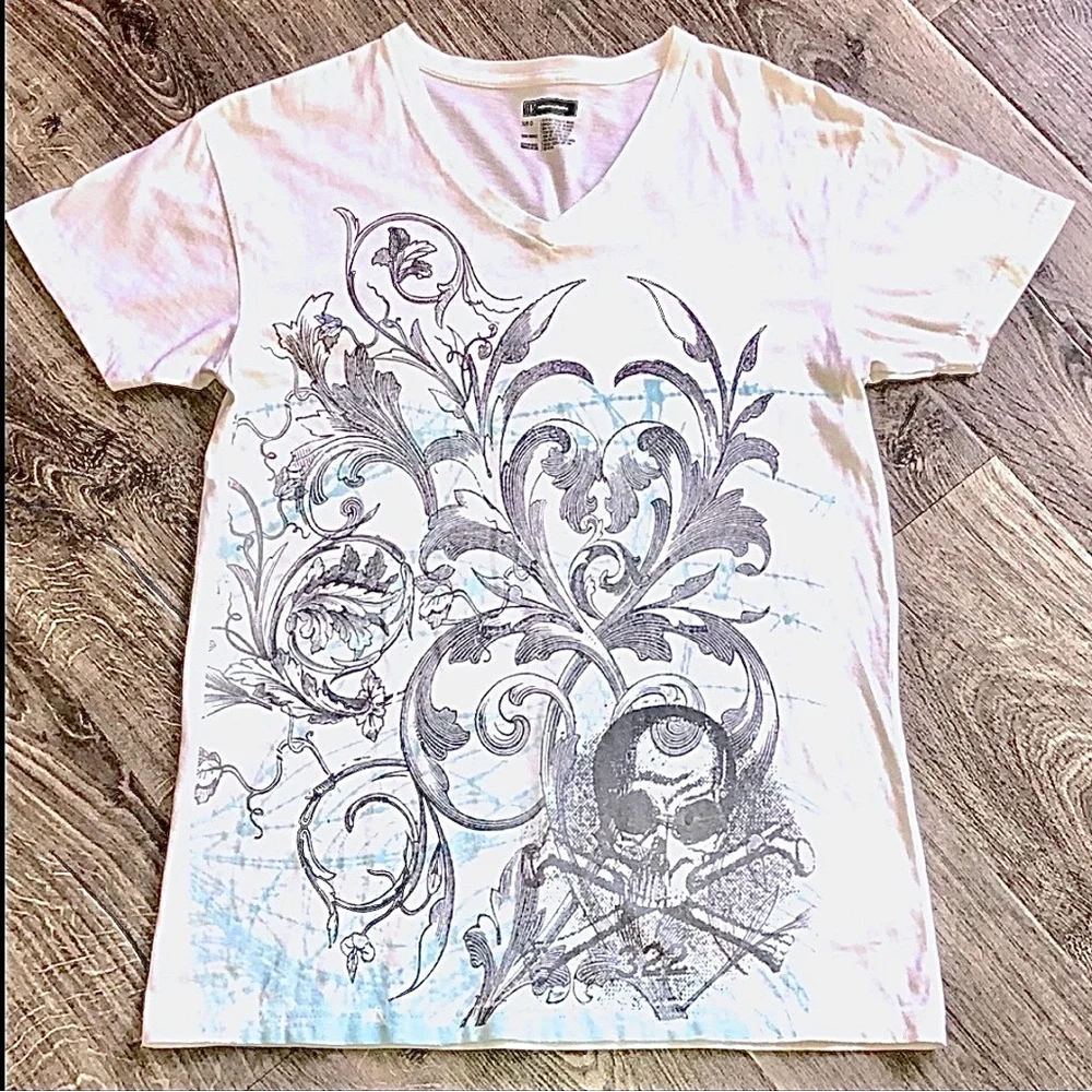 Y2K INC mens Graphic printed V-neck short sleeve tee